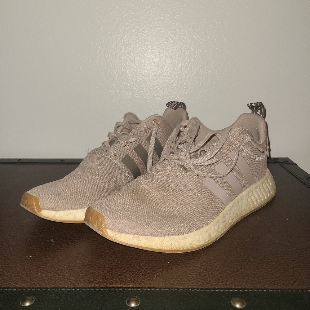 Sz 12.5 adidas NMD R2 Vapour Grey 2017